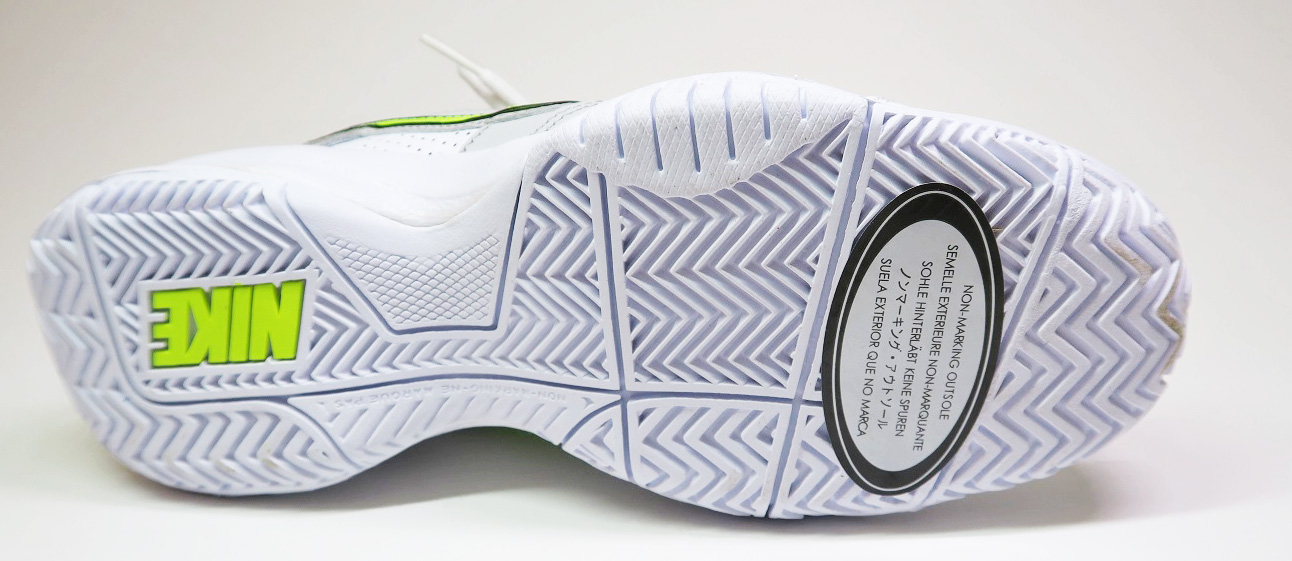 Tennisshoes- NIKE City Court VII (GS)